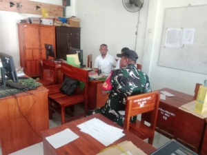 Babinsa Ramil Ende Aktif Pantau Ketertiban di Lingkungan Sekolah