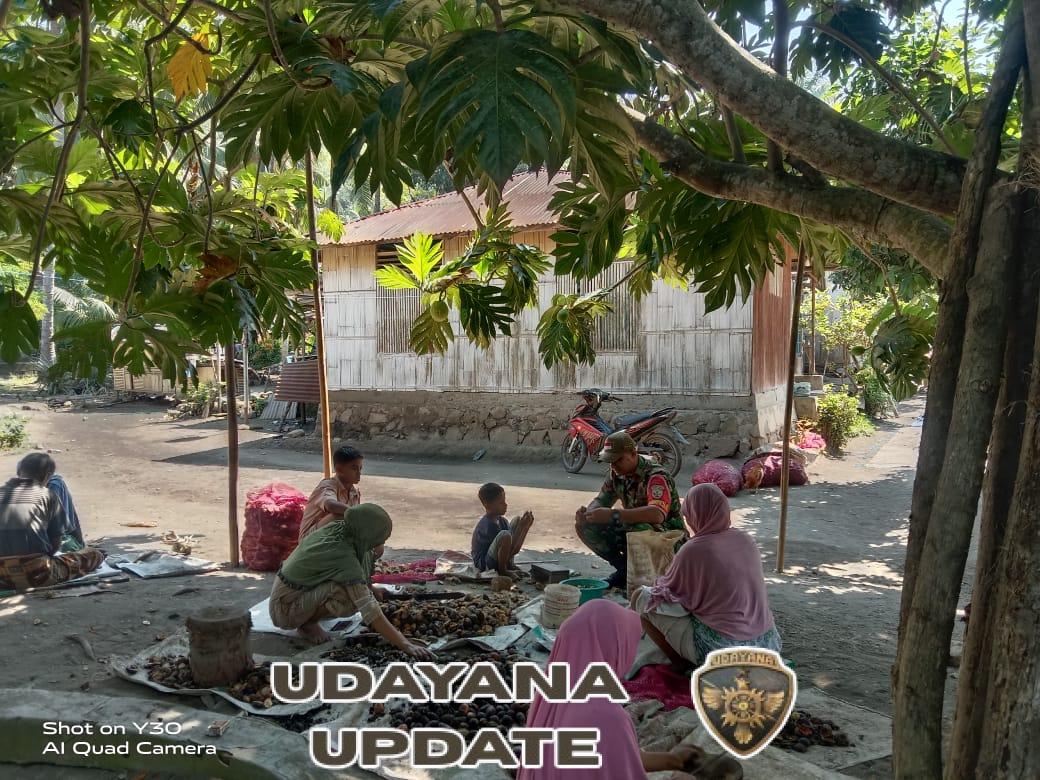 Sinergi Babinsa dengan Masyarakat, Jaga Kondusifitas Desa Ndorurea 1