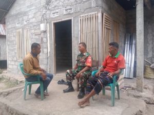 Tingkatkan Kamtibmas, Babinsa Kodim 1602/Ende Giatkan Pamwil di Desa Binaan