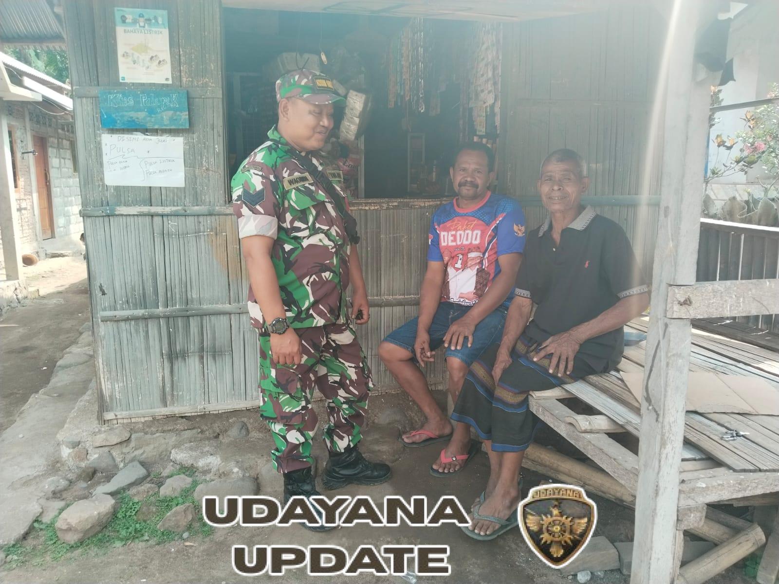 Komsos dan Pamwil: Cara Babinsa Ende Bangun Kedekatan dengan Warga