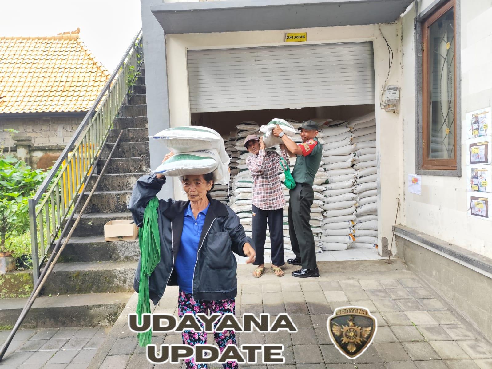 Babinsa Desa Taro Sinergi dengan Pemdes, 690 KK Terima Bantuan Beras Pemerintah