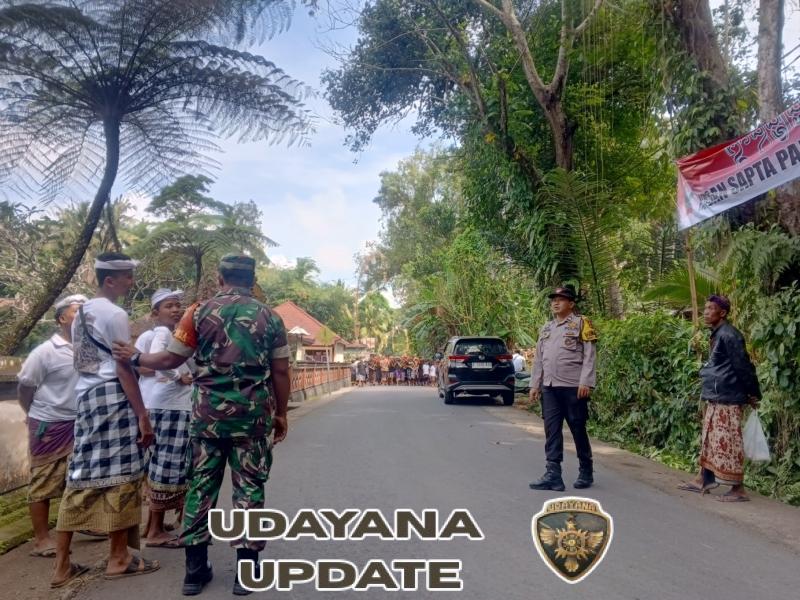 Babinsa dan Pecalang Bersinergi Amankan Upacara Ngaben Massal di Desa Jungutan