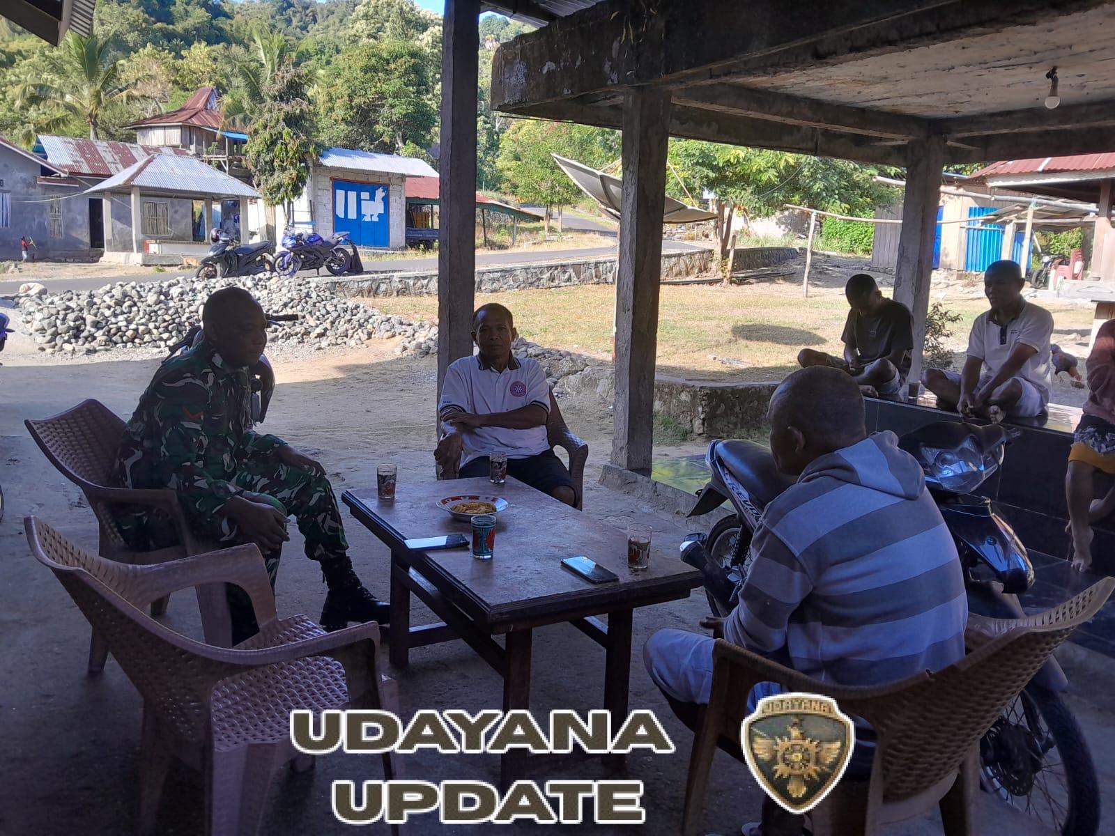 Wujudkan Keamanan Wilayah, Babinsa Kodim 1602/Ende Gelar Patroli dan Dialog Sosial