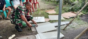 Pererat Komsos, Babinsa Koramil 1602-01/Ende Gotong Royong Bersama Warga Bangun Makam