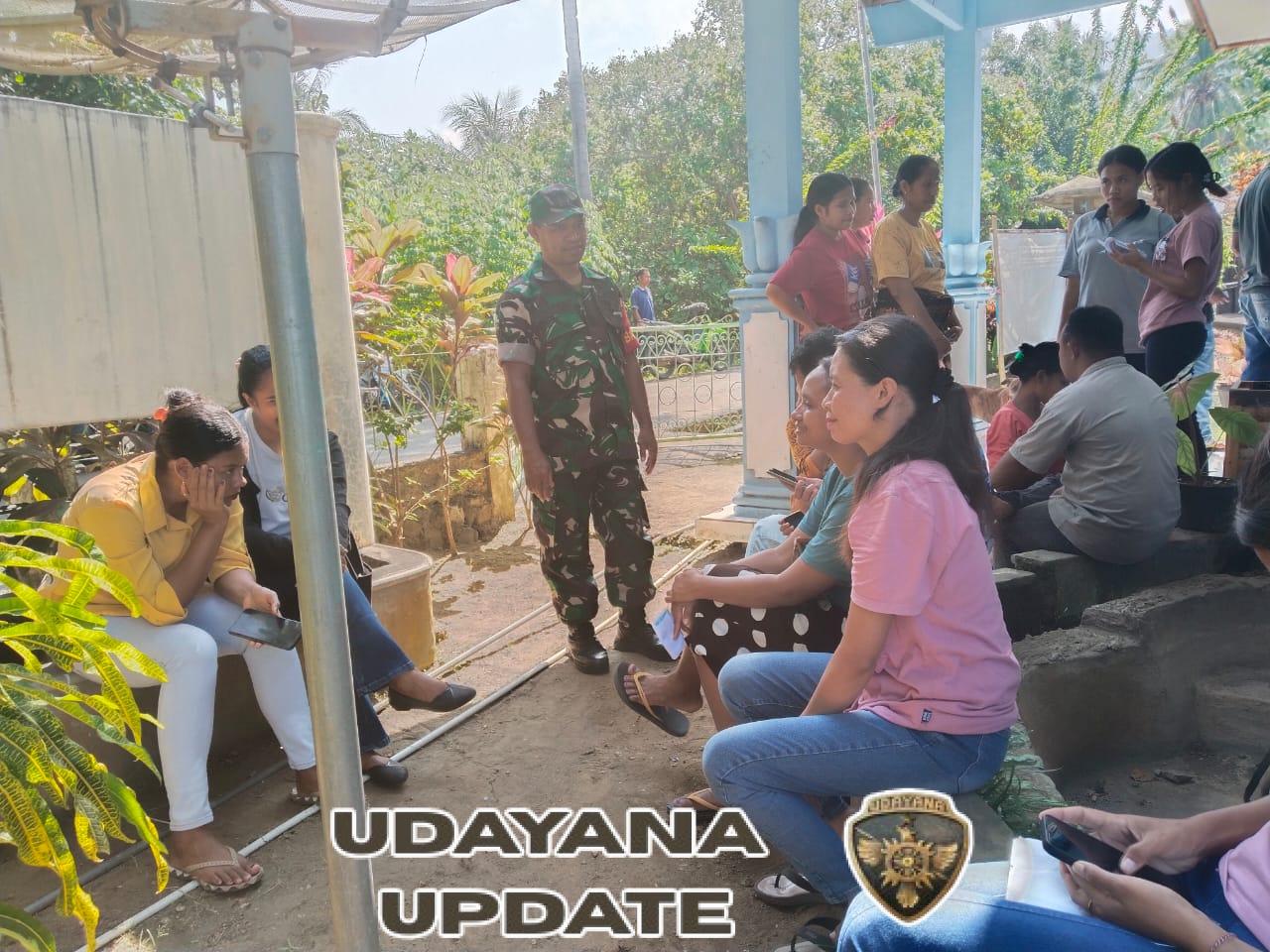 Tingkatkan Keamanan Wilayah, Babinsa Kodim 1602/Ende Sambangi Warga Watusipi