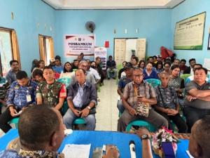 Babinsa Ajak Warga Galang Gotong Royong Menjelang HUT RI