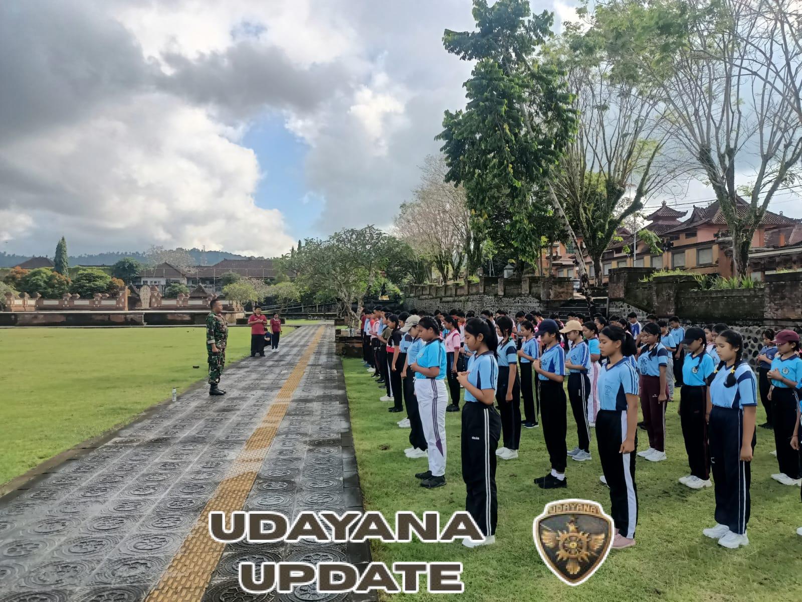 Pelajar MPLS, di latihkan PBB oleh Anggota Kodim 1623/Karangasem