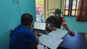 Babinsa Kodim 1602/Ende Aktif Monitoring dan Mengamankan Wilayah Binaan
