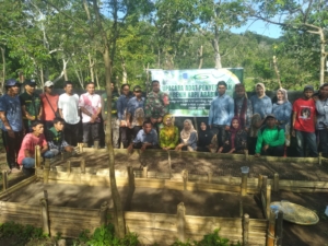 Babinsa Aktif Perkuat Ekonomi Desa melalui Kegiatan Penyemaian Kopi Arabika