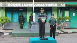 Kodim 1624/Flotim Laksanakan Upacara Bulanan, Fokuskan Penegakan Moral dan Kinerja