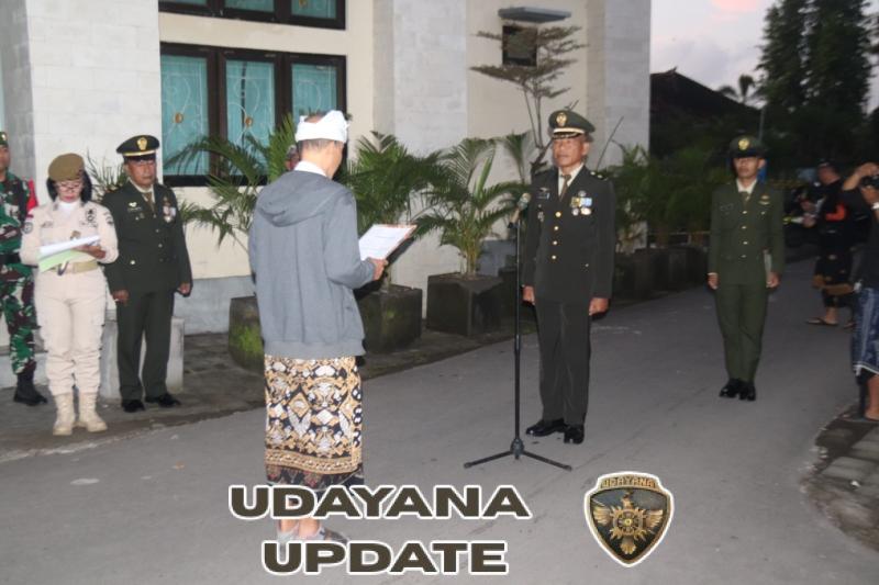 Kasdim Klungkung Pimpin Penghormatan Terakhir untuk Peltu (Pur) I Wayan Suta