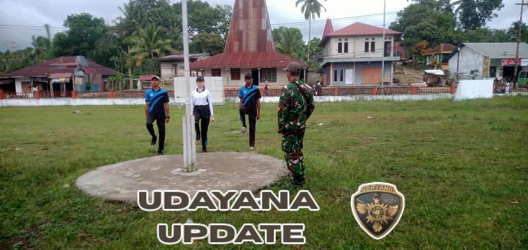 Sertu Muhidin Latih Disiplin Calon Paskibraka Wewewa Timur