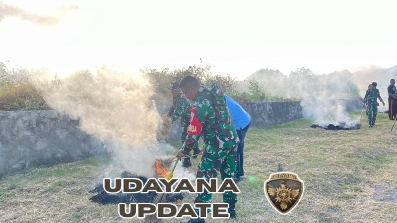 Gotong Royong Kodim 1603/Sikka dengan Masyarakat dalam Program ‘Jumat Giat Berantas Sampah’