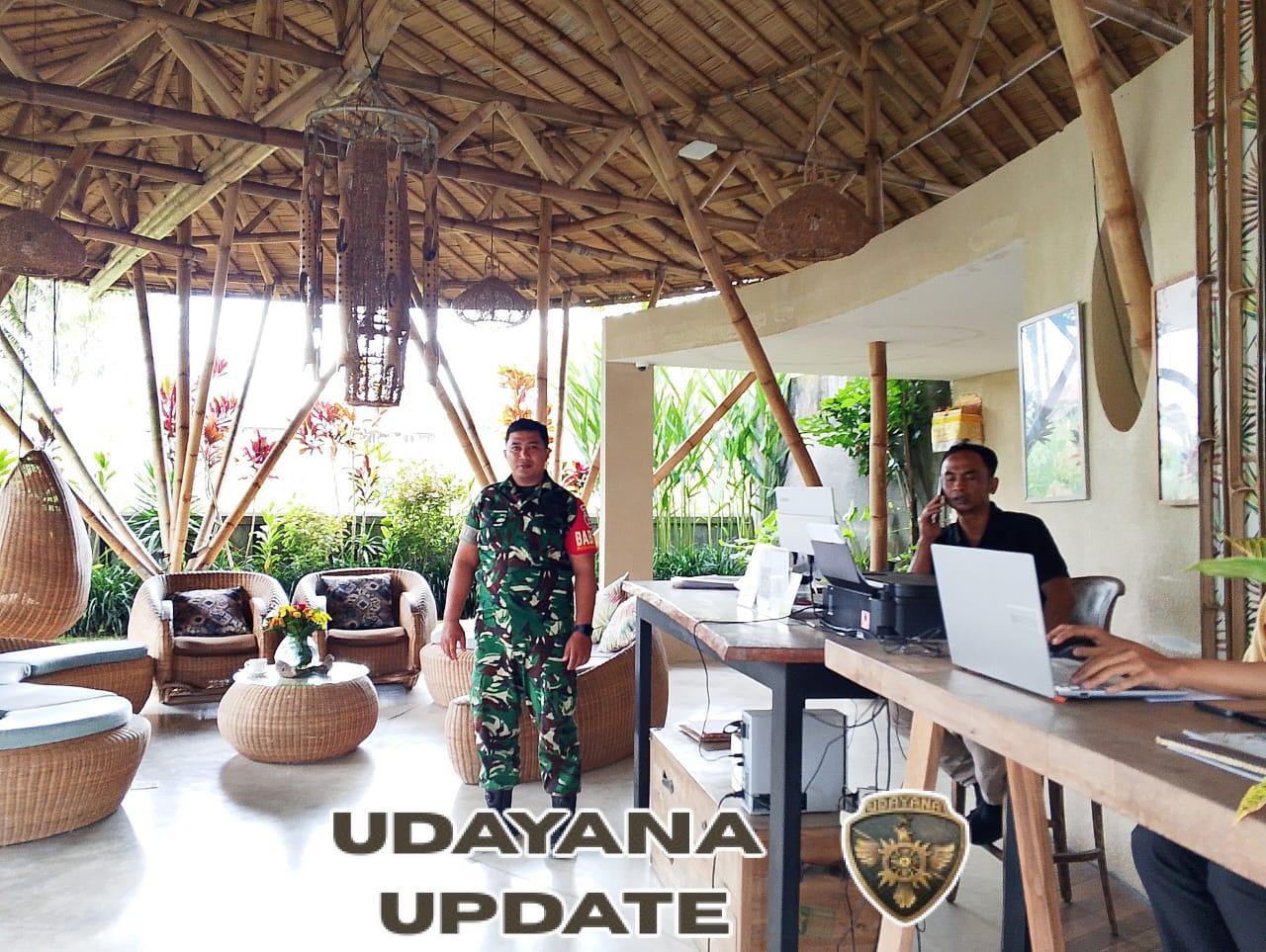 Babinsa Buahan Ajak Scurity Daun Lebar Villa Tingkatkan Kewaspadaan Lingkungan