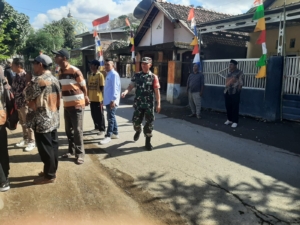 Aparat Desa dan Babinsa Kompak Cek Persiapan Lomba Kebersihan Kecamatan Madapangga