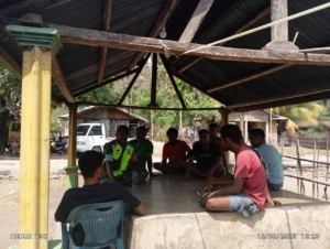 TNI AD Perkuat Sinergi dengan Masyarakat Melalui Komsos di Dusun Neotonda