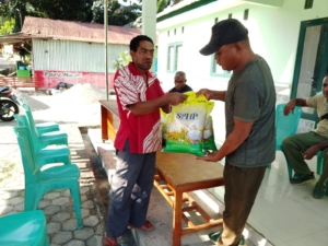 Kodim 1622/Alor Dorong Stabilitas Pangan Lewat Bazaar Beras Murah SPHP