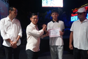 Aparat TNI Dan Polri Di Klungkung Amankan Panggung Hiburan Semarak Kemerdekaan Republik Indonesia Ke 80