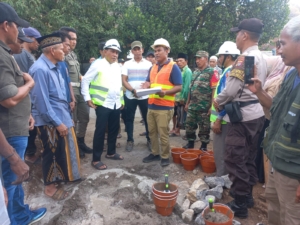 Peletakan Batu Pertama Puskesmas Pembantu Desa Diha, Wujud Komitmen Pemerintah Daerah