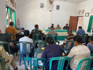 Babinsa Aktif Hadiri Rapat Koordinasi Persiapan HUT RI Ke-80 di Kewapante, Sambut HUT RI Ke-80