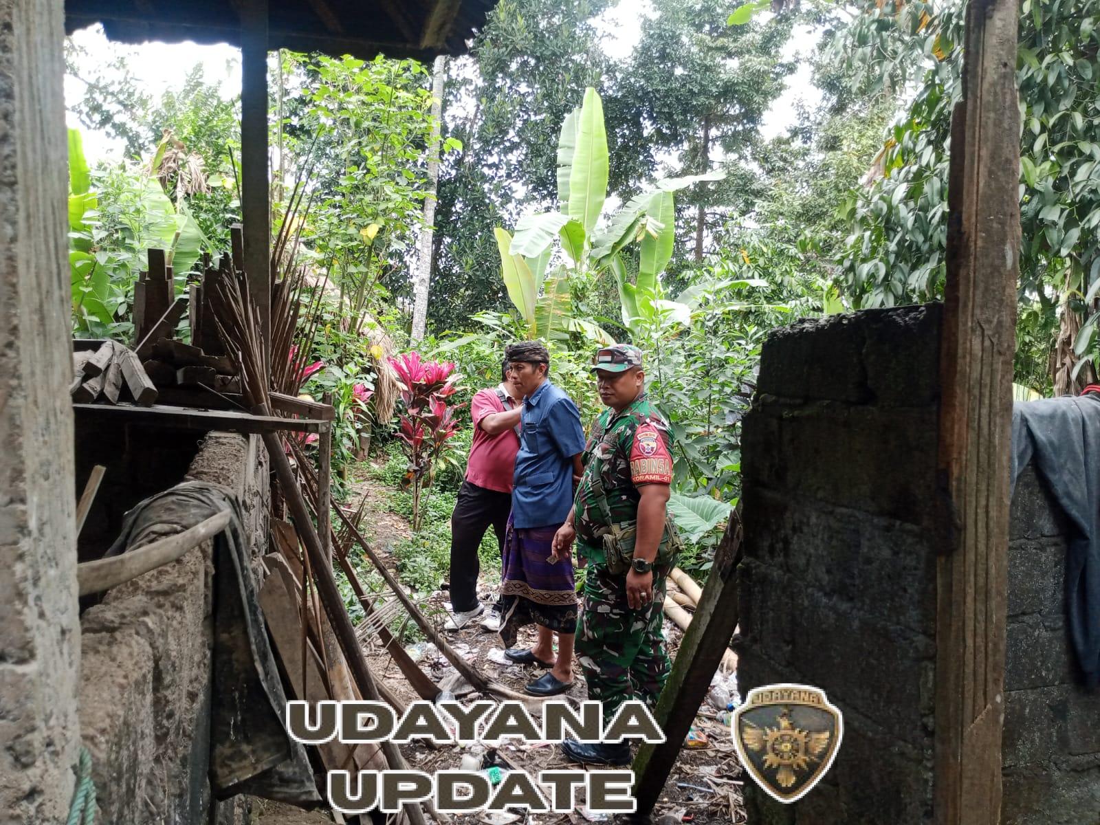 Babinsa Koramil 1616-01/Gianyar Aktif Dukung Program Jamban Sehat di Banjar Mulung