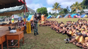 Danramil 1624-02 Adonara Dorong Semangat Nasionalisme di Hari Pramuka ke-64 melalui Materi Kebangsaan