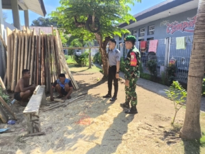 Babinsa Larantuka Laksanakan Bantuan Pengamanan di Rutan Kelas II B
