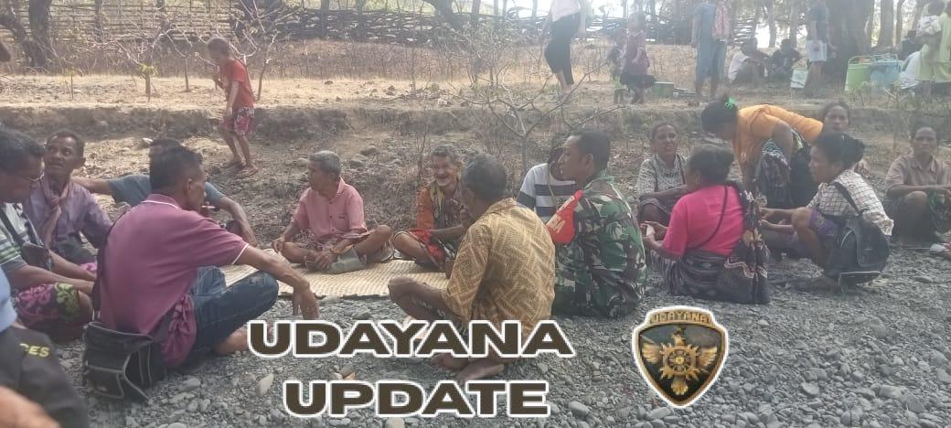 Dorong Generasi Muda Cinta Budaya, Babinsa Koramil 1618-03/Insut Komsos Bersama Tokoh Adat