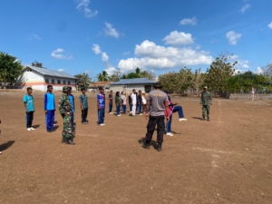 Babinsa Koramil 1624-03 Lewoleba Perkuat Kerukunan Warga Atadei