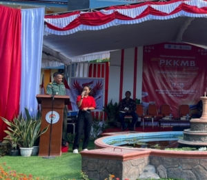 Berikan Materi Wawasan Kebangsaan Kepada Mahasiswa Baru, Kasdim 1603/Sikka Tekankan Pentingnya Generasi Muda sebagai Penerus Bangsa