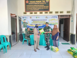 Warga Kecamatan Bolo Antusias Ikuti Program Pemprov Distribusi Beras Murah