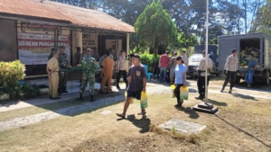 Gerakan Pangan Murah Polres Kupang Disambut Warga Amarasi