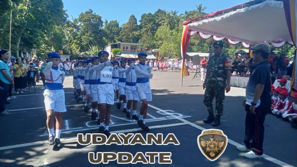 Bati Tuud Koramil 1623-02/Abang turut berpartisipasi lepas peserta lomba gerak jalan pelajar SD.