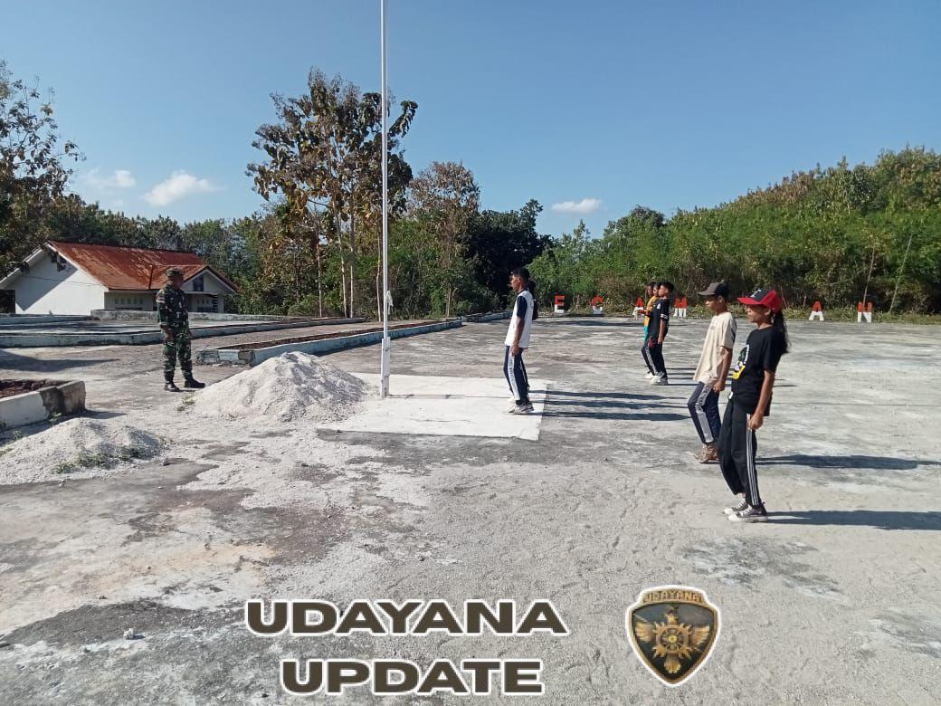 Babinsa Kabola Latih Calon Paskibraka Jelang HUT RI ke-80