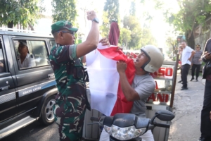 Dampingi Bupati Dan Wabup Klungkung, Dandim Klungkung Himbau Warga Kibarkan Bendera Merah Putih