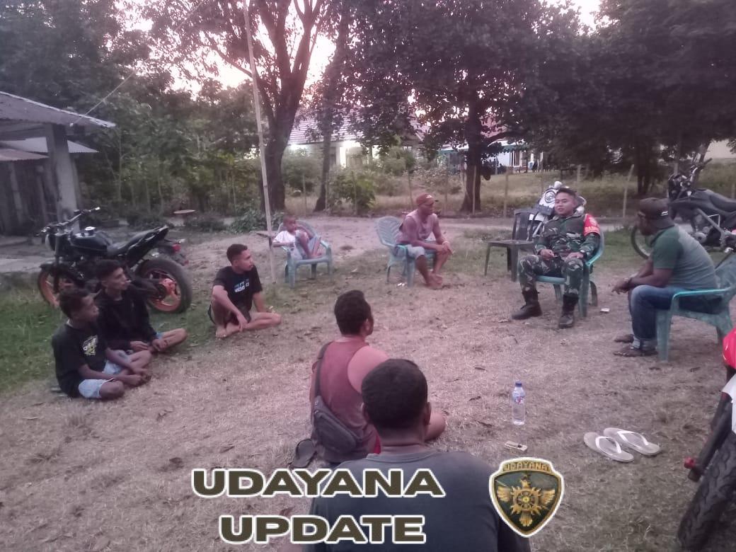 Babinsa Kodim 1602/Ende Aktif Monitoring dan Sapa Warga di Desa Ranakolo Selatan
