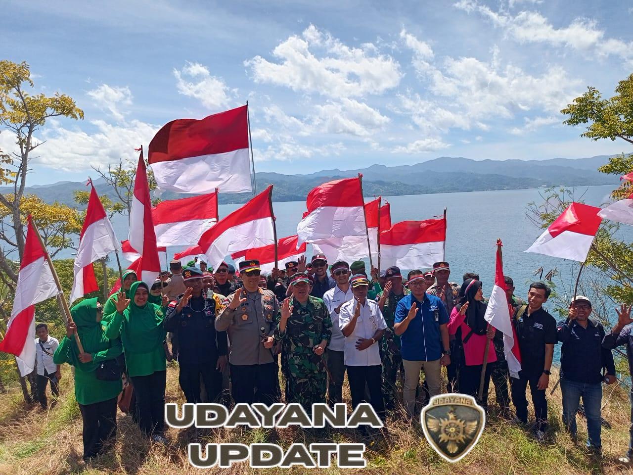 Semangat Nasionalisme Menyala di Pulau Ende, TNI Gelar Upacara & Aksi Sosial Jelang HUT RI ke-80