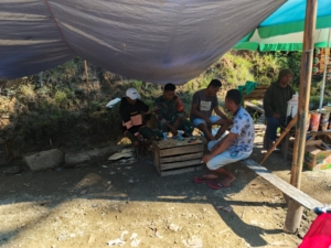 Kodim 1602/Ende: Babinsa Aktif Pantau Keamanan dan Sosialisasi Kebersihan Lingkungan