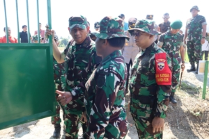 Danrem 162/WB, Wakil Bupati, dan Satgas TMMD Resmikan Fasilitas Air Bersih dan Jembatan di Kecamatan Buer”