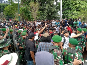 Aksi Demonstrasi Mataram Dikendalikan Dandim 1606 Mataram