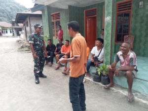 Tingkatkan Kepedulian dan Keamanan, Babinsa Kodim 1602/Ende Terjun Langsung ke Wilayah Binaan