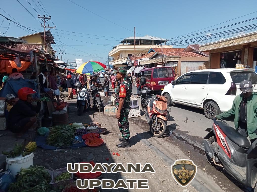 Kodim 1602/Ende Jaga Situasi Kondusif di Pasar Wolowona Melalui Komsos dan Pamwil