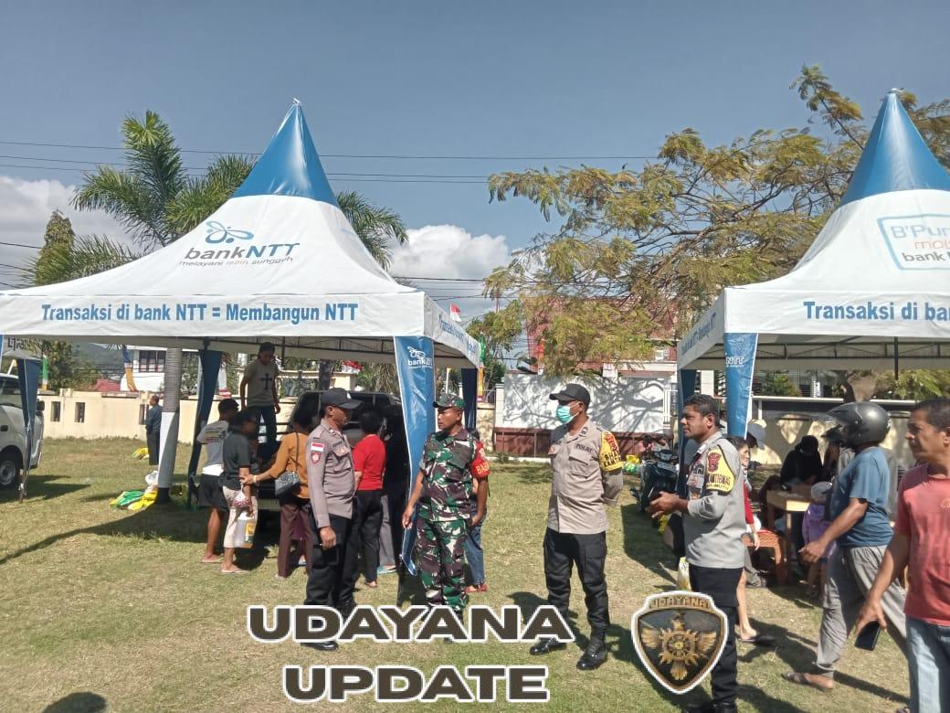 Babinsa Ende Timur Pastikan Kamtibmas Kondusif Selama Pelaksanaan Gerakan Pangan Murah