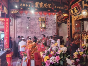 Babinsa Turut Rayakan Kembali Dibukanya Ling Gwan Kiong, Simbol Toleransi Umat di Buleleng