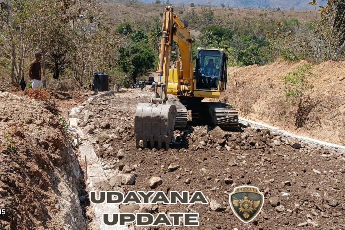 Maksimalkan Pembangunan Jalan, Satgas TMMD 125 Kodim Belu Kerahkan Alat Berat