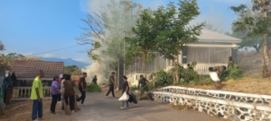 Peduli Lingkungan, Kodim 1603/Sikka Galakan Gerakan Jaga Nian Tana Bersihkan Makam Pahlawan