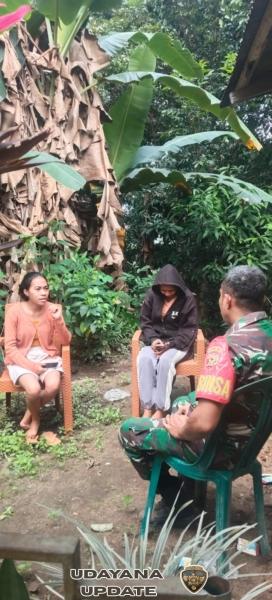 Stabilkan Keamanan, Babinsa Detusoko Lakukan Pantauan dan Himbauan Kamtibmas