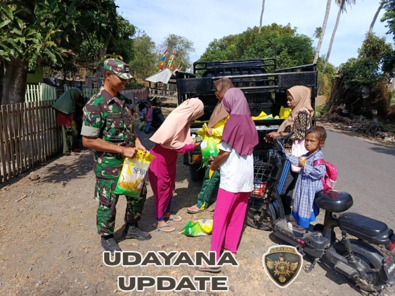 Babinsa Kilo Dampingi Penjualan Beras Murah untuk Warga