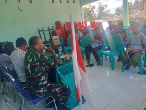 Kehadiran Babinsa dalam Musdes Desa Watukobu, Wujud Sinergi TNI dan Pemerintah Desa