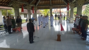 Paskibra Kec.Selat dikukuhkan, Danramil 1623/06 Selat doakan kelancaran dan kesuksesan pelaksanaan tugas.
